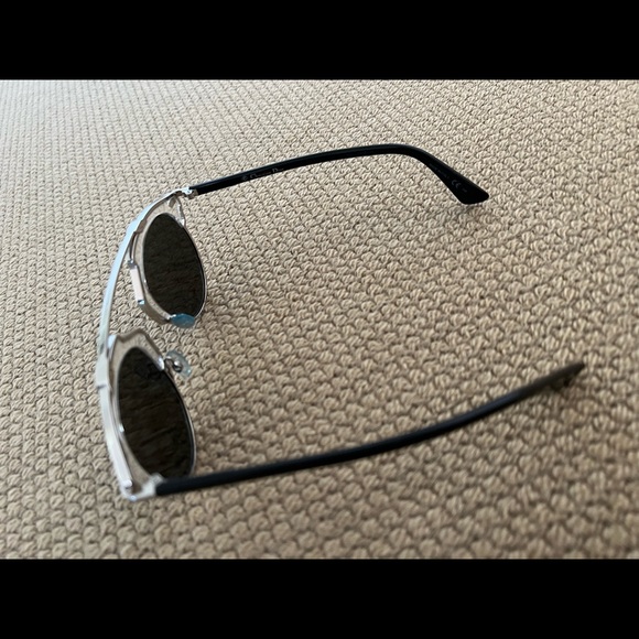Dior So Real Sunglasses - Picture 5 of 10